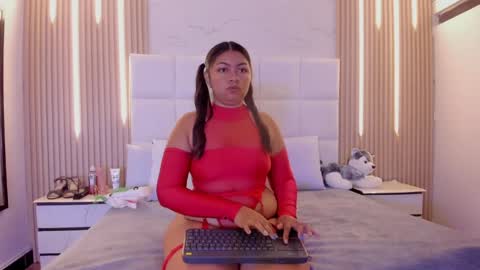 gabby_scott online show from 06/01/26, 12:29