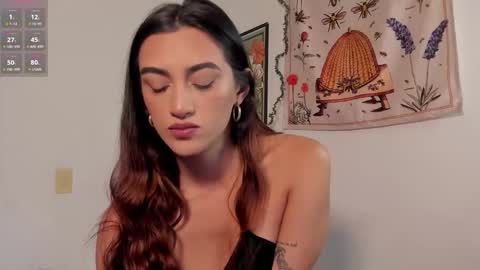 Snapshot of gabee7_ chatting on 10/01/25, 05:41 NEW ACCOUNT Gabriella online show from 10/01/25, 05:41