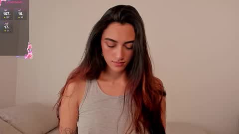 Snapshot of gabee7_ chatting on 10/22/25, 05:02 NEW ACCOUNT Gabriella online show from 10/22/25, 05:02