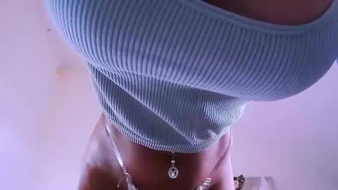 Snapshot of gabi_carter chatting on 12/17/24, 10:34 GabiCarter online show from 12/17/24, 10:34