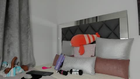 Snapshot of gabi_gonzales chatting on 03/01/25, 04:37 Instagram soygabi g online show from 03/01/25, 04:37