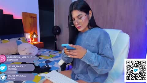 Gabriella Marcillo online show from 02/25/25, 04:14