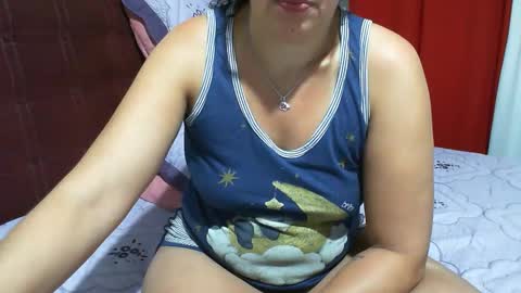 Snapshot of gabibrasil chatting on 11/22/25, 10:53 gaby layla online show from 11/22/25, 10:53