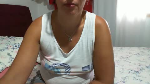 gaby  layla online show from 01/12/26, 07:41