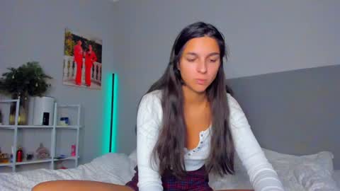 Snapshot of gabri_baby chatting on 12/23/24, 06:22 The next stream in car 1 december 10pm time in France online show from 12/23/24, 06:22