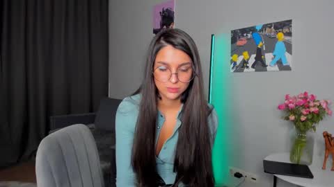 Snapshot of gabri_baby chatting on 02/21/25, 10:04 The next stream in car 1 december 10pm time in France online show from 02/21/25, 10:04