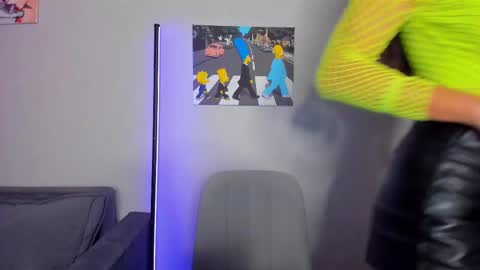 Snapshot of gabri_baby chatting on 03/02/25, 01:16 The next stream in car 1 december 10pm time in France online show from 03/02/25, 01:16