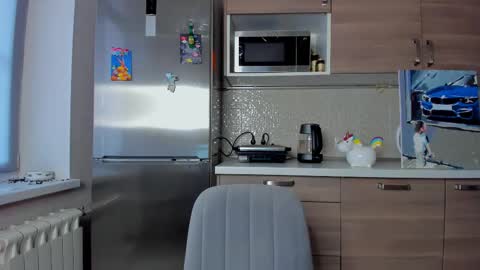 Snapshot of gabri_baby chatting on 10/29/25, 12:18 The next stream in car 1 december 10pm time in France online show from 10/29/25, 12:18