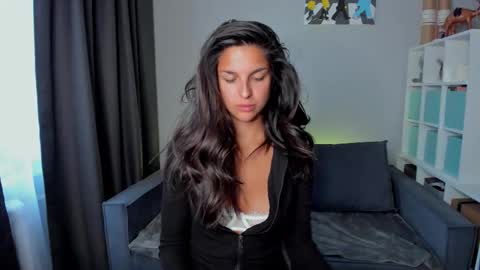 Snapshot of gabri_baby chatting on 11/16/25, 12:11 The next stream in car 1 december 10pm time in France online show from 11/16/25, 12:11