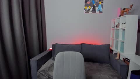 Snapshot of gabri_baby chatting on 11/27/25, 09:17 The next stream in car 1 december 10pm time in France online show from 11/27/25, 09:17