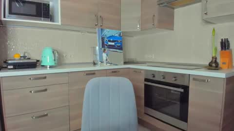 The next stream in car 1 december 10pm time in France online show from 03/01/26, 02:02