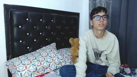 Snapshot of gabriel_x18 chatting on 02/03/26, 04:32 gabriel_x18 online show from 02/03/26, 04:32