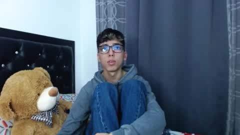 Snapshot of gabriel_x18 chatting on 02/04/26, 04:51 gabriel_x18 online show from 02/04/26, 04:51