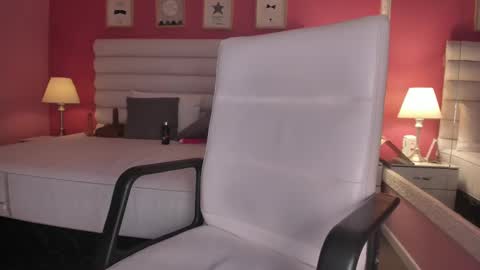 Gabriela salgado online show from 02/20/25, 04:57