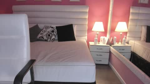 Gabriela salgado online show from 02/28/25, 05:04