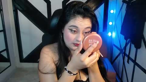 Snapshot of gabriela_tm1 chatting on 06/25/26, 02:32 GABRIELA online show from 06/25/26, 02:32