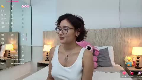 Snapshot of gabriela_vargas chatting on 07/07/26, 04:04 Gabriela Vargas online show from 07/07/26, 04:04