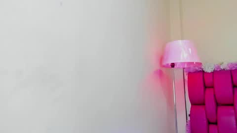 Gaby Im on vacation see you on November 25 online show from 02/01/25, 05:58