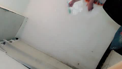 Snapshot of gabrielawantsyou chatting on 02/18/25, 07:10 GABBY online show from 02/18/25, 07:10