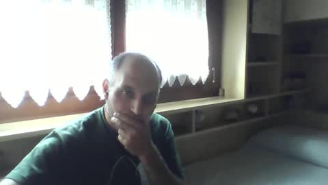 Snapshot of gabrielegr22 chatting on 09/24/25, 01:58 Gabriele online show from 09/24/25, 01:58