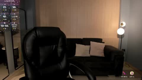 Gabriella Lee online show from 10/28/25, 02:59