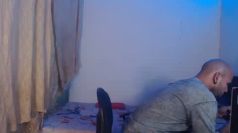 Snapshot of gabrielle_ramirez chatting on 10/06/25, 10:51 Gabriel online show from 10/06/25, 10:51