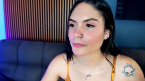 Snapshot of gaby__ferrer_ chatting on 11/15/25, 01:51 GABY online show from 11/15/25, 01:51