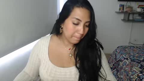 Snapshot of gaby_bluexx chatting on 02/06/25, 02:37 Gaby Blue online show from 02/06/25, 02:37