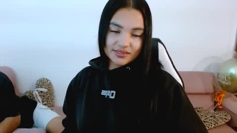 My name is Gabriela.. nice to meet you thumbs up please its very important to me online show from 11/11/25, 05:07