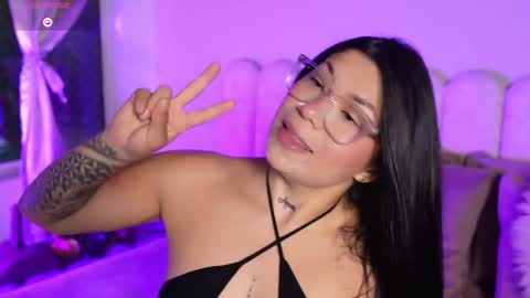 Snapshot of gaby_star69 chatting on 12/20/25, 11:28 Aleja online show from 12/20/25, 11:28