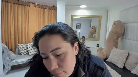 gabriela online show from 12/19/25, 02:24