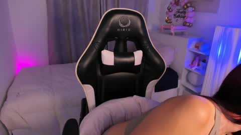 Gabriela online show from 04/06/26, 04:08