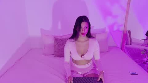 Snapshot of gabycarters chatting on 11/28/25, 11:46 gabycarters online show from 11/28/25, 11:46