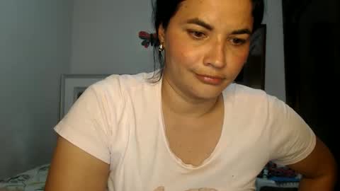Snapshot of gabysot chatting on 05/27/26, 09:45 gabysot online show from 05/27/26, 09:45