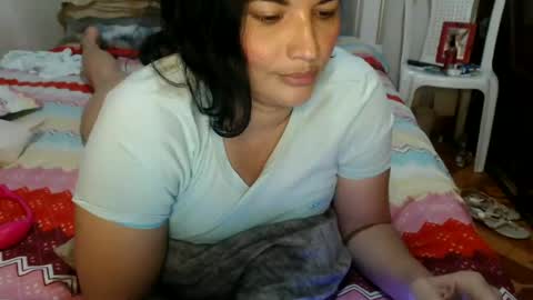 Snapshot of gabysot chatting on 06/15/26, 08:00 gabysot online show from 06/15/26, 08:00