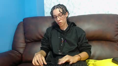 Snapshot of gadiel_sex chatting on 02/07/25, 06:45 gadiel_sex online show from 02/07/25, 06:45