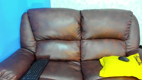 Snapshot of gadiel_sex chatting on 03/11/25, 05:24 gadiel_sex online show from 03/11/25, 05:24