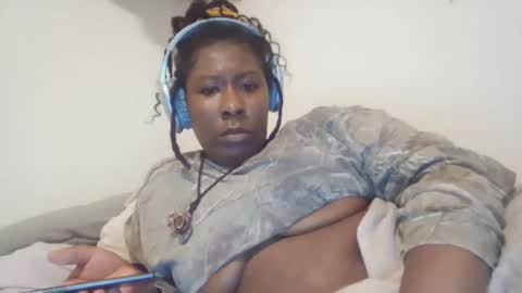 gaeabunny online show from 02/20/25, 06:17