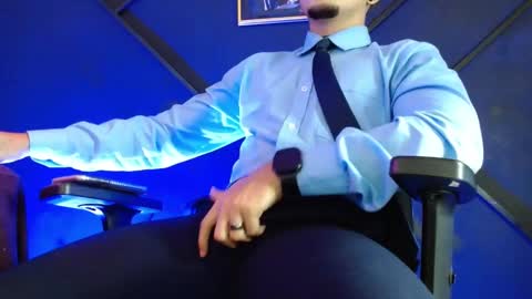 Snapshot of gael_williams3 chatting on 03/12/25, 11:01 gael_williams3 online show from 03/12/25, 11:01