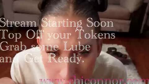 Snapshot of gagngush chatting on 12/01/25, 01:54 Rhi Connor online show from 12/01/25, 01:54