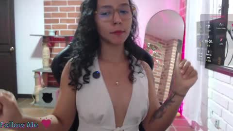 Snapshot of gaia_333 chatting on 05/07/26, 07:52 Lenna 3 online show from 05/07/26, 07:52