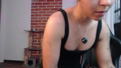 Snapshot of gaia_333 chatting on 05/09/26, 12:32 Lenna 3 online show from 05/09/26, 12:32