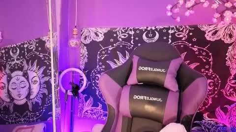 Gaia online show from 02/05/26, 12:43