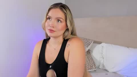 Gaia Baker  online show from 07/31/26, 02:16