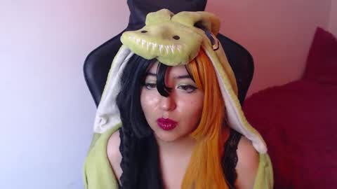 Kate 3 online show from 10/23/25, 08:07