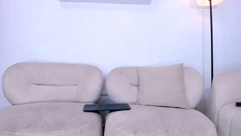 gal_stone_ online show from 06/04/26, 01:55