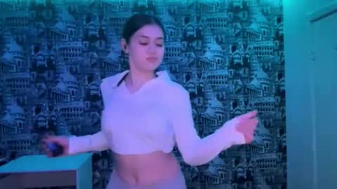 Snapshot of galehudley chatting on 12/15/25, 07:07 Abigail online show from 12/15/25, 07:07