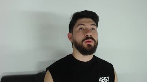 Snapshot of galit_g chatting on 11/23/25, 10:20 Gari online show from 11/23/25, 10:20