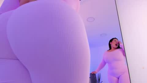 Snapshot of gallilea_marquez_ chatting on 03/30/26, 05:08 Galilea online show from 03/30/26, 05:08