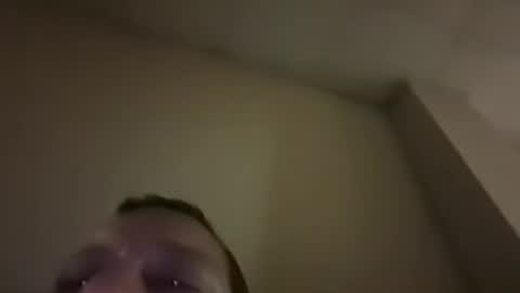 Gallitocaliente online show from 11/17/25, 01:44